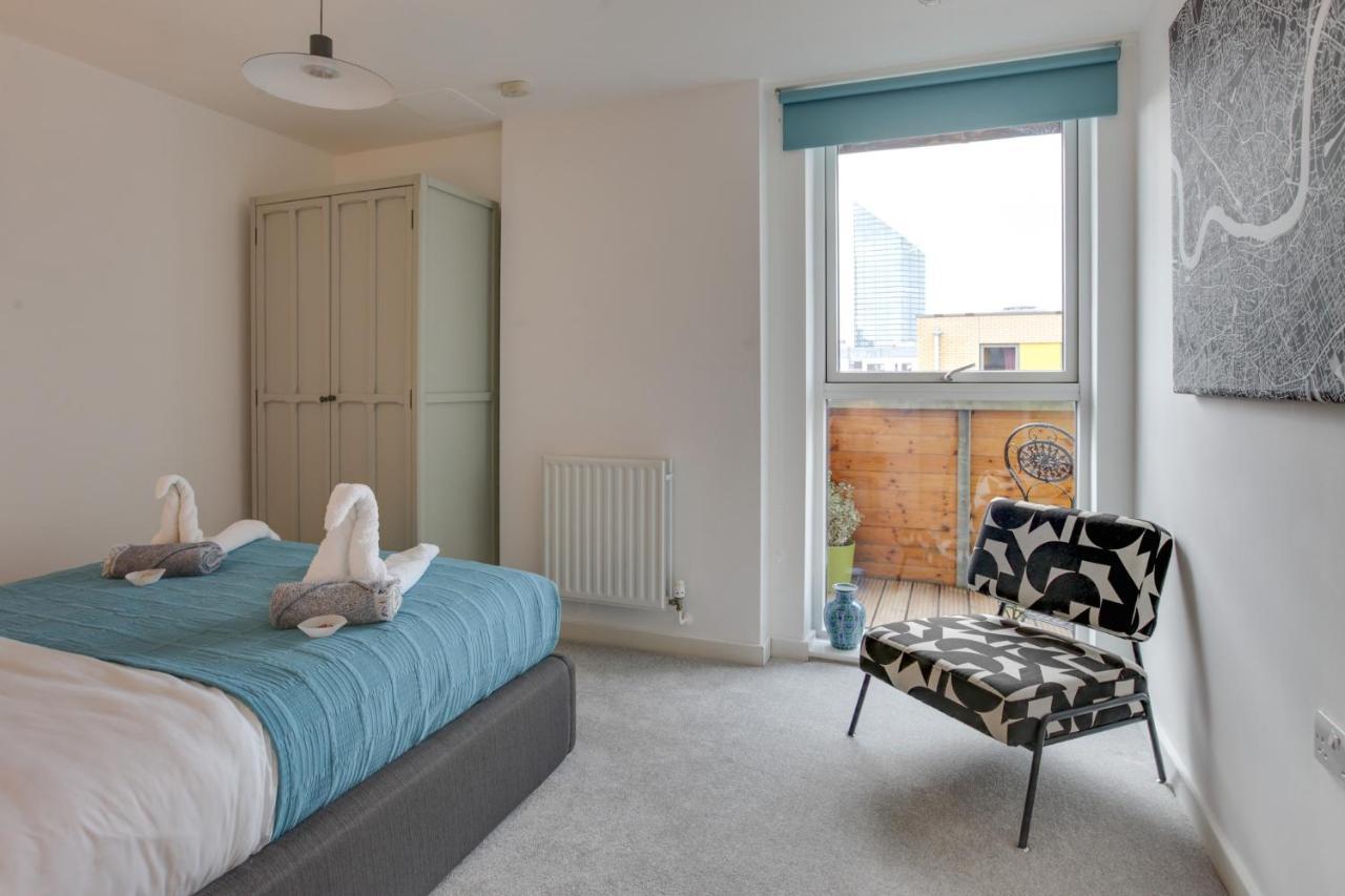 - The Shoreditch, Angel, Old Street * Londra