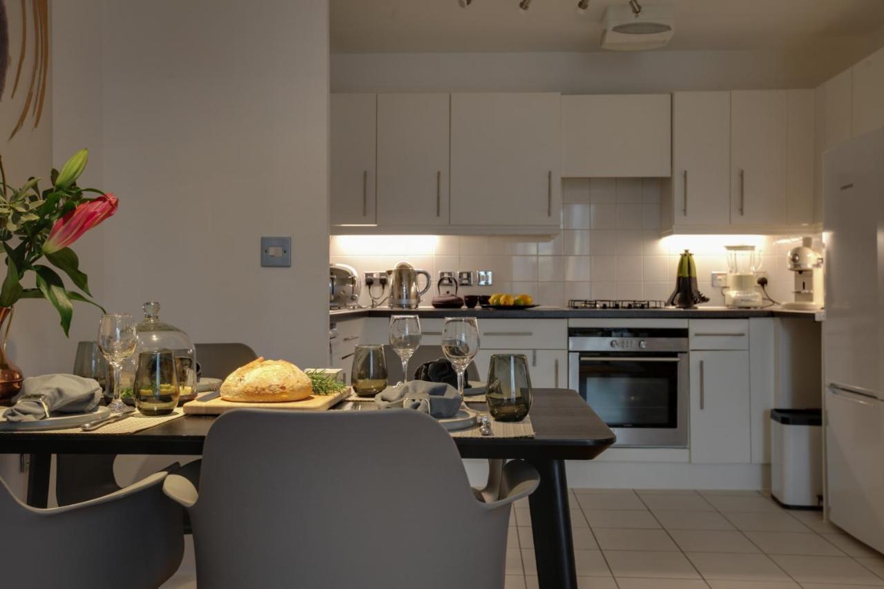- The Shoreditch, Angel, Old Street * Londra